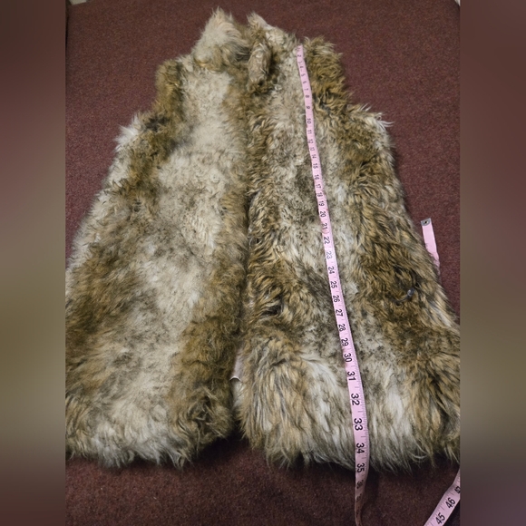 Donna Salyer's Fabulous Furs Faux Fur Ling Vest Size Medium Pockets Soft Lux - Picture 8 of 9
